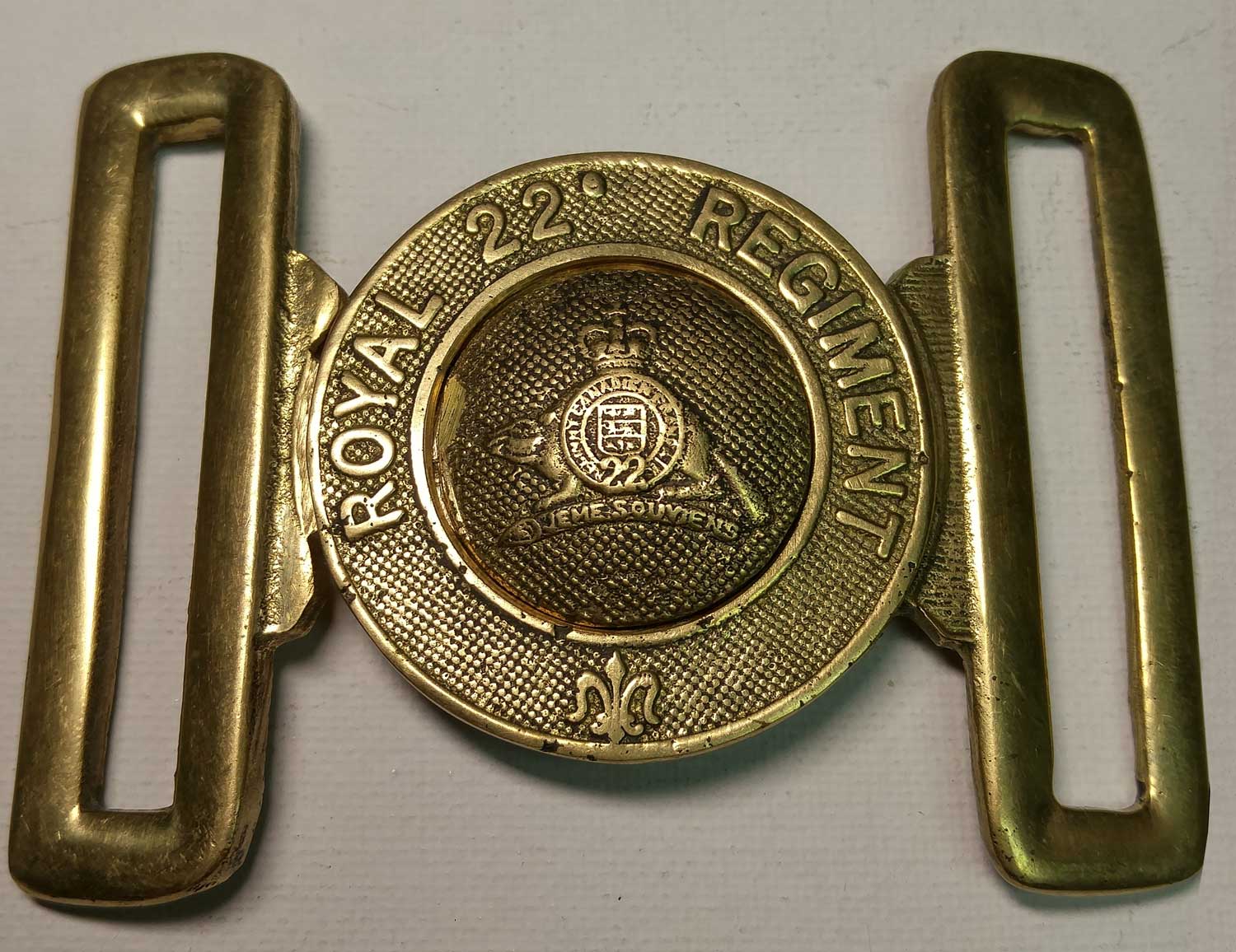 22nd Royal Regiment Belt Buckle, Brass 57mm (2-1/4") - Click Image to Close