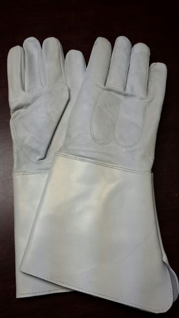 Gauntlets: White Faux Leather – XL