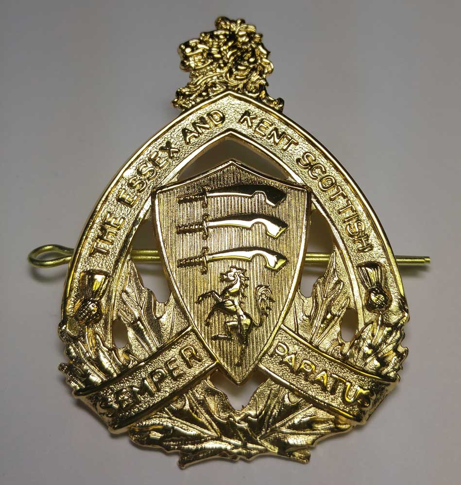 Badge: Cap, Essex & Kent, Large, Gold