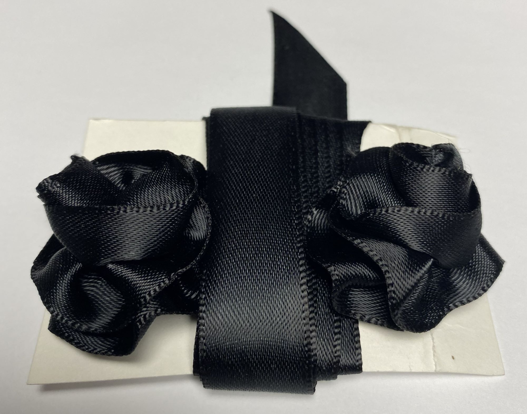Gorget Rosette, Red (image for) Gorget Rosette, Red